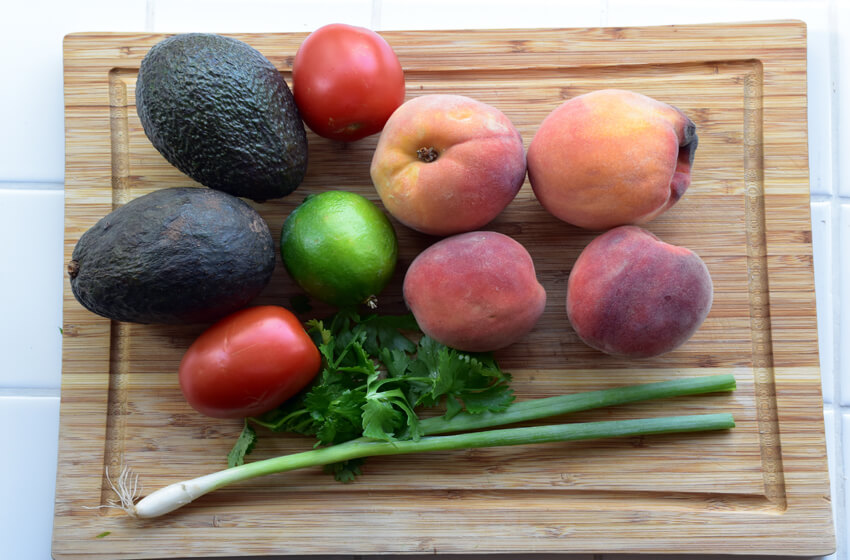 peach salsa ingredients