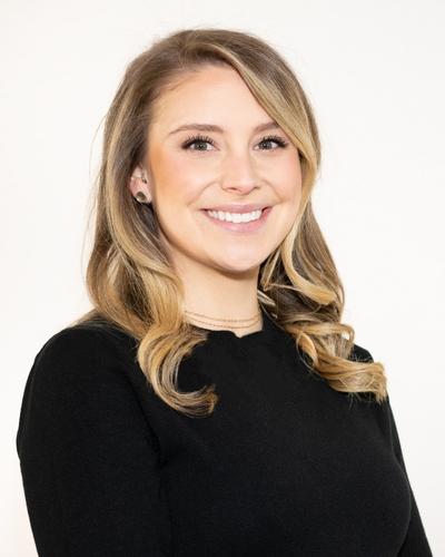 Sarah  Wadhams Photo