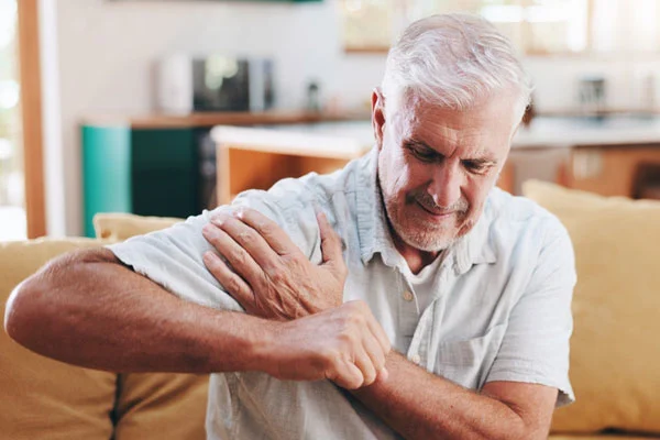 Sports medicine care for shoulder pain and injuries
